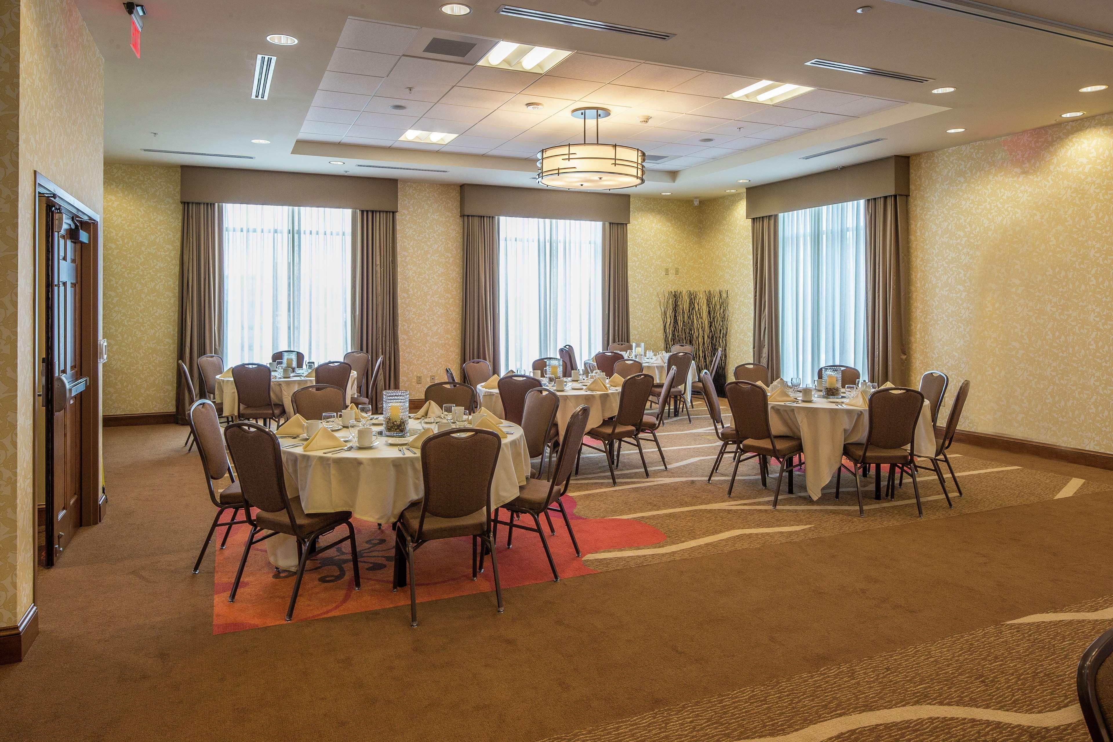 Hilton Garden Inn Uniontown Esterno foto
