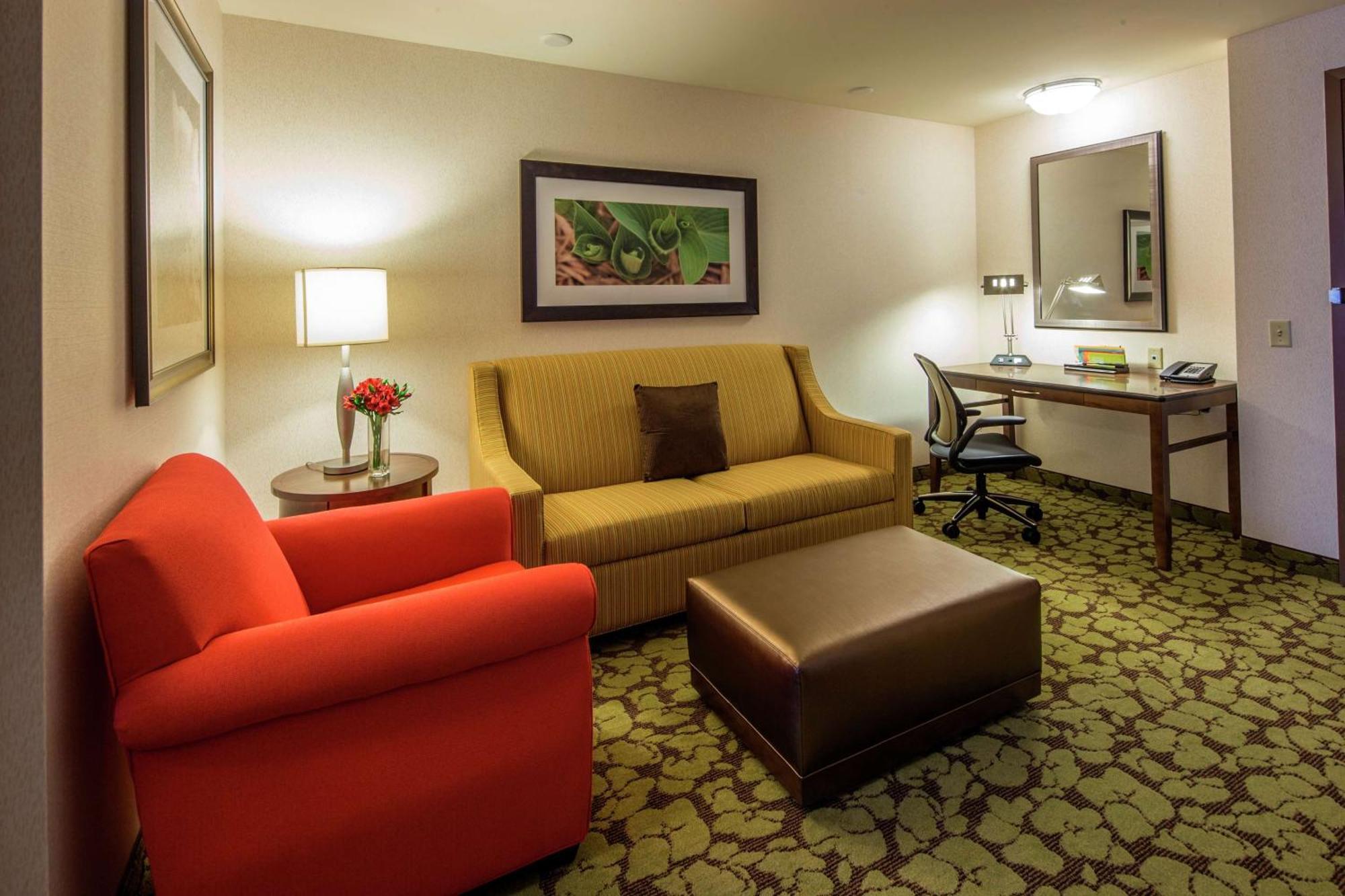 Hilton Garden Inn Uniontown Esterno foto