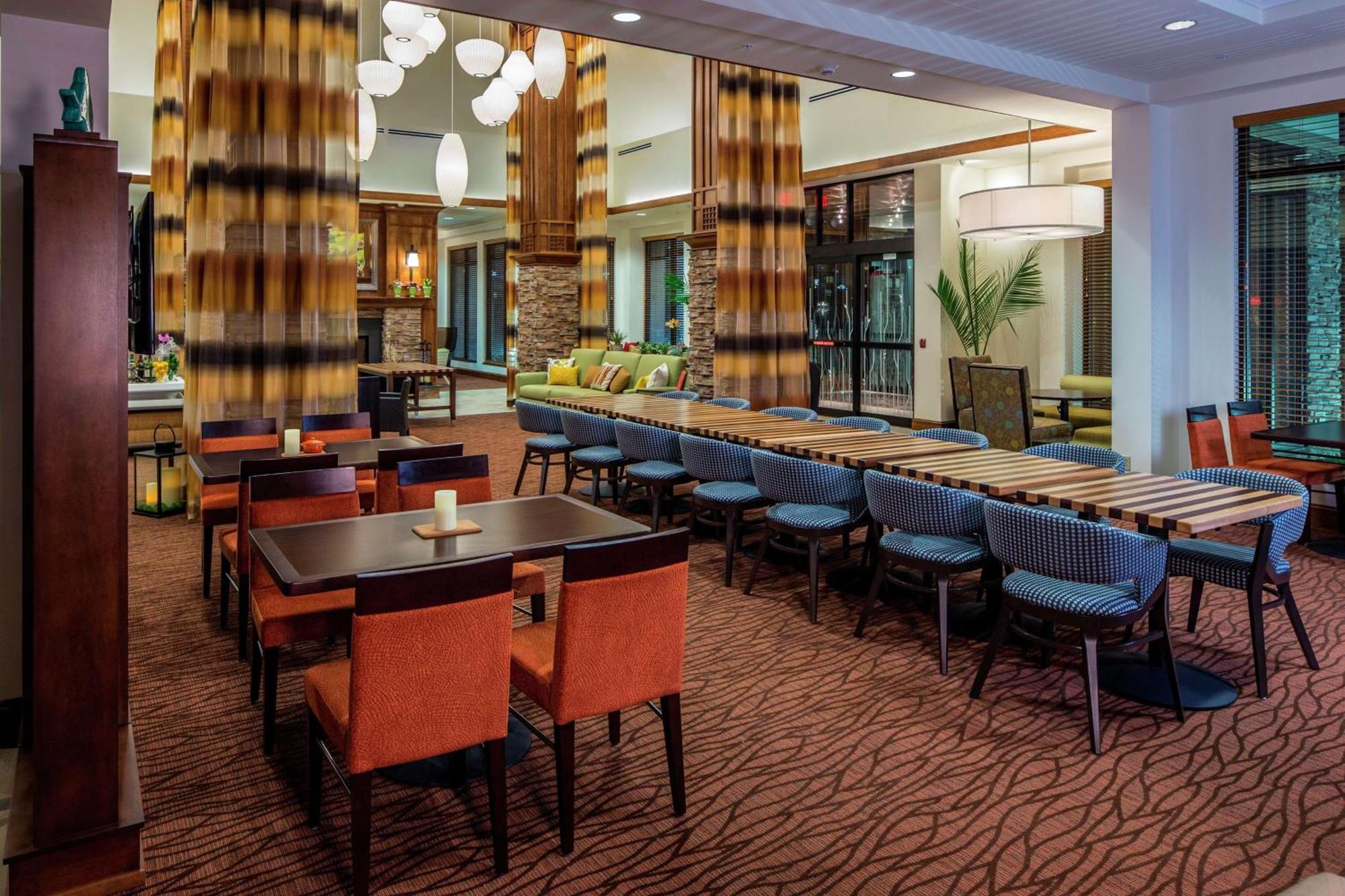 Hilton Garden Inn Uniontown Esterno foto