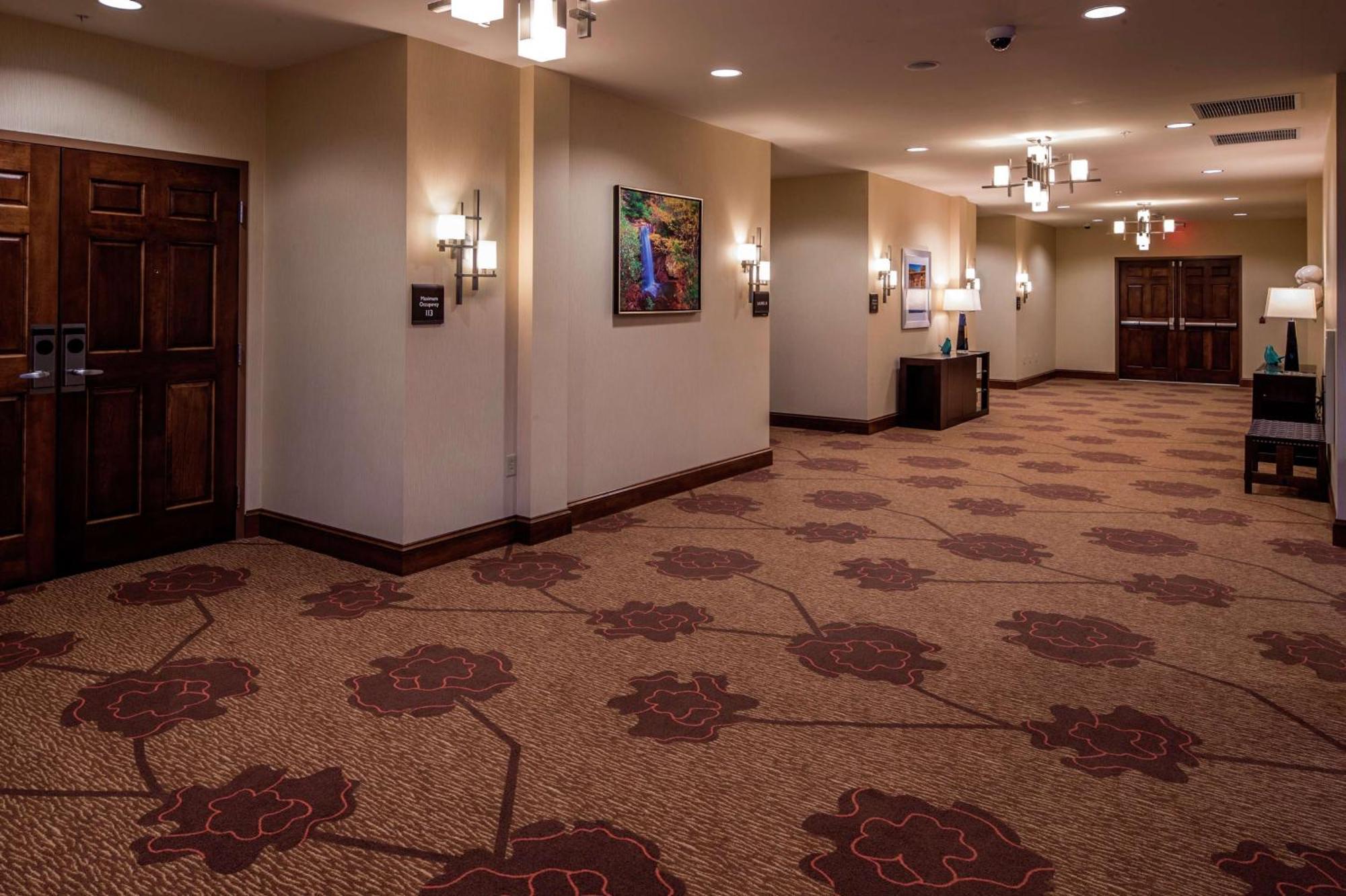 Hilton Garden Inn Uniontown Esterno foto