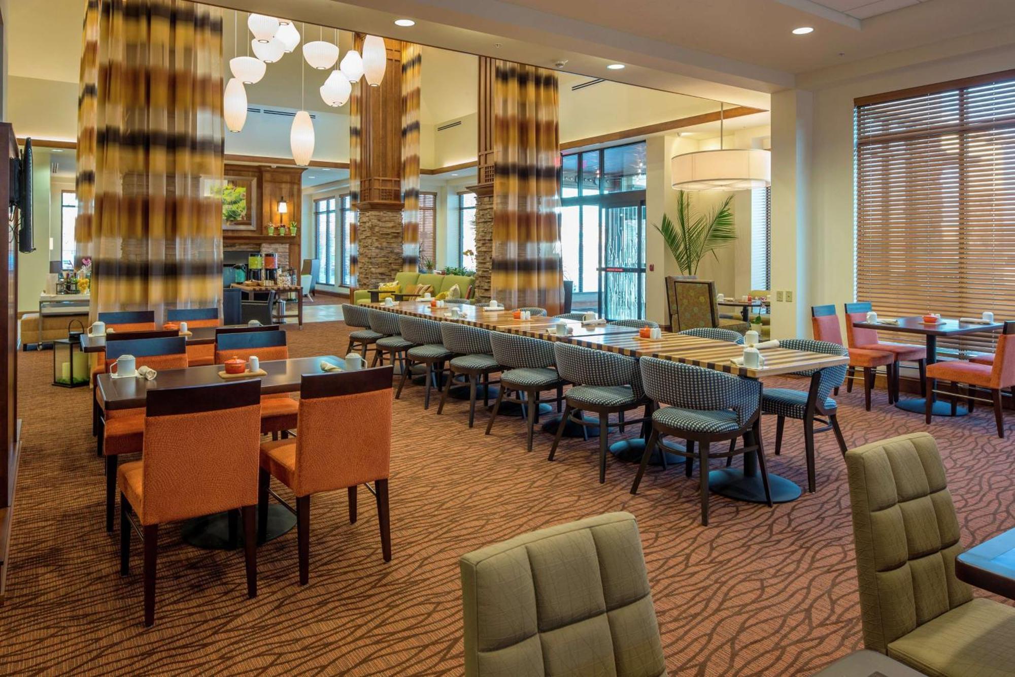 Hilton Garden Inn Uniontown Esterno foto